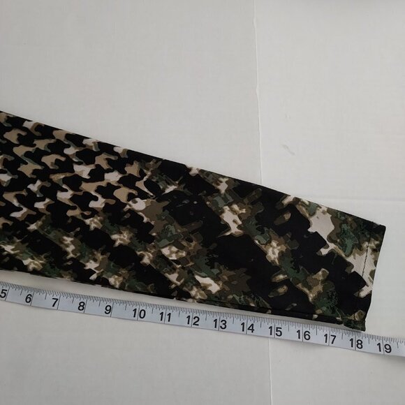 Sunny Leigh Long Sleeve Chiffon Hem Top - Picture 6 of 10